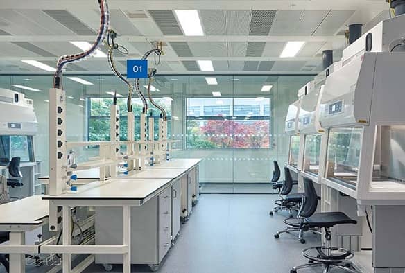 無菌實(shí)驗(yàn)室環(huán)境監(jiān)測與控制系統(tǒng)的重要性