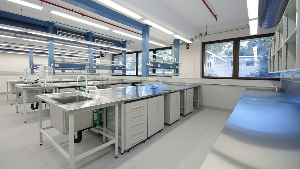 從分區(qū)管控到溯源系統(tǒng)：藥物實驗室合規(guī)設(shè)計 6 大核心要點(diǎn) 