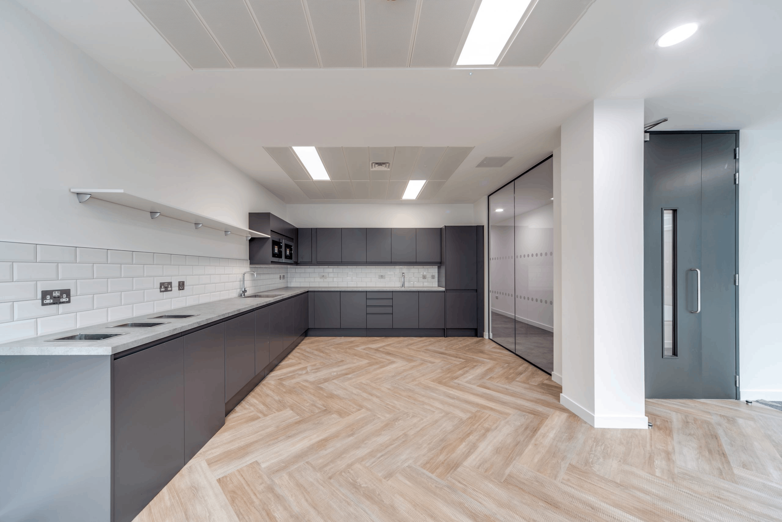 一起來看看出入境實驗室裝修有什么技巧呢？